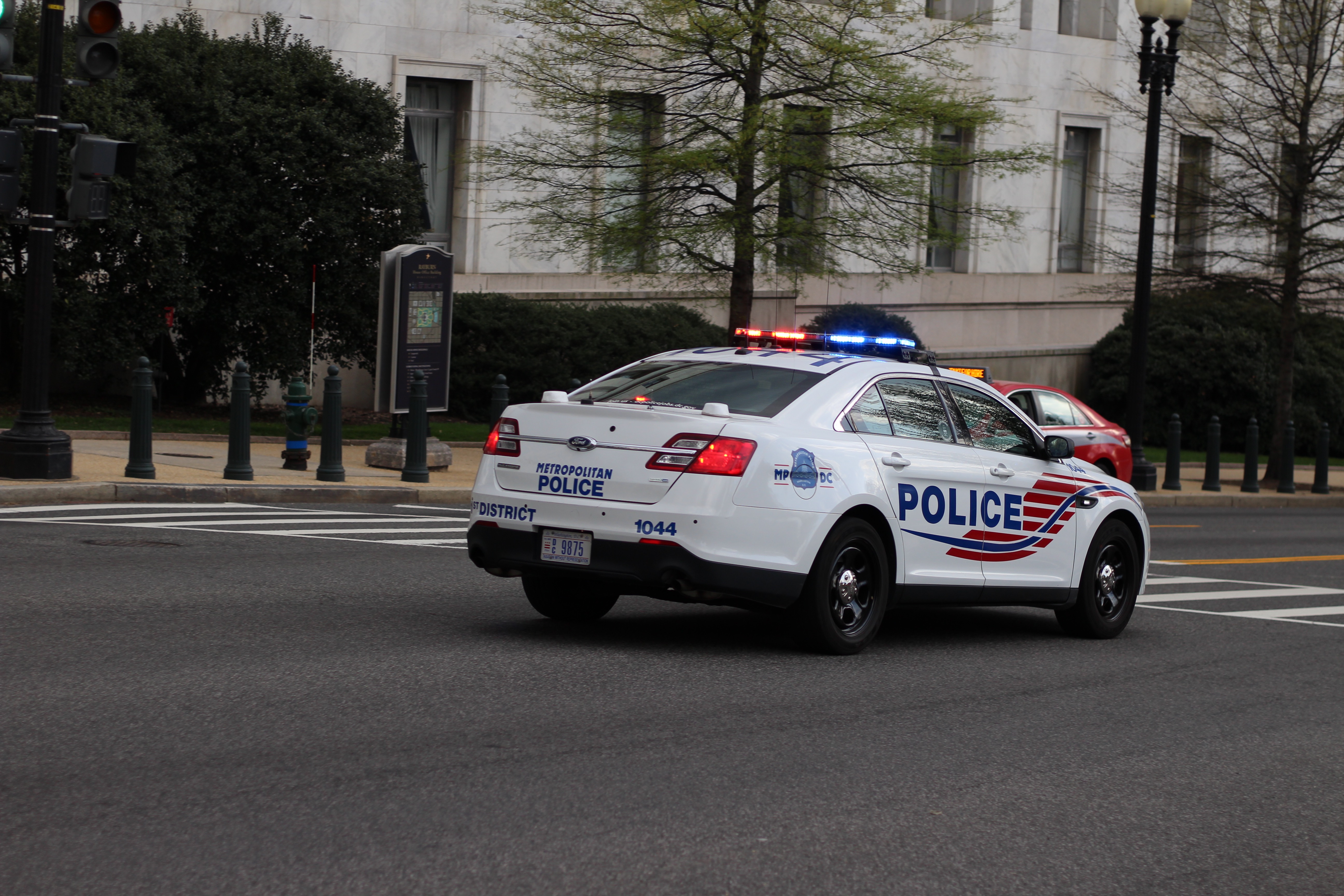 Police to be the queen. Ford Taurus Police. Metro Police Форд. Washington DC Police Department. Полиции c11.