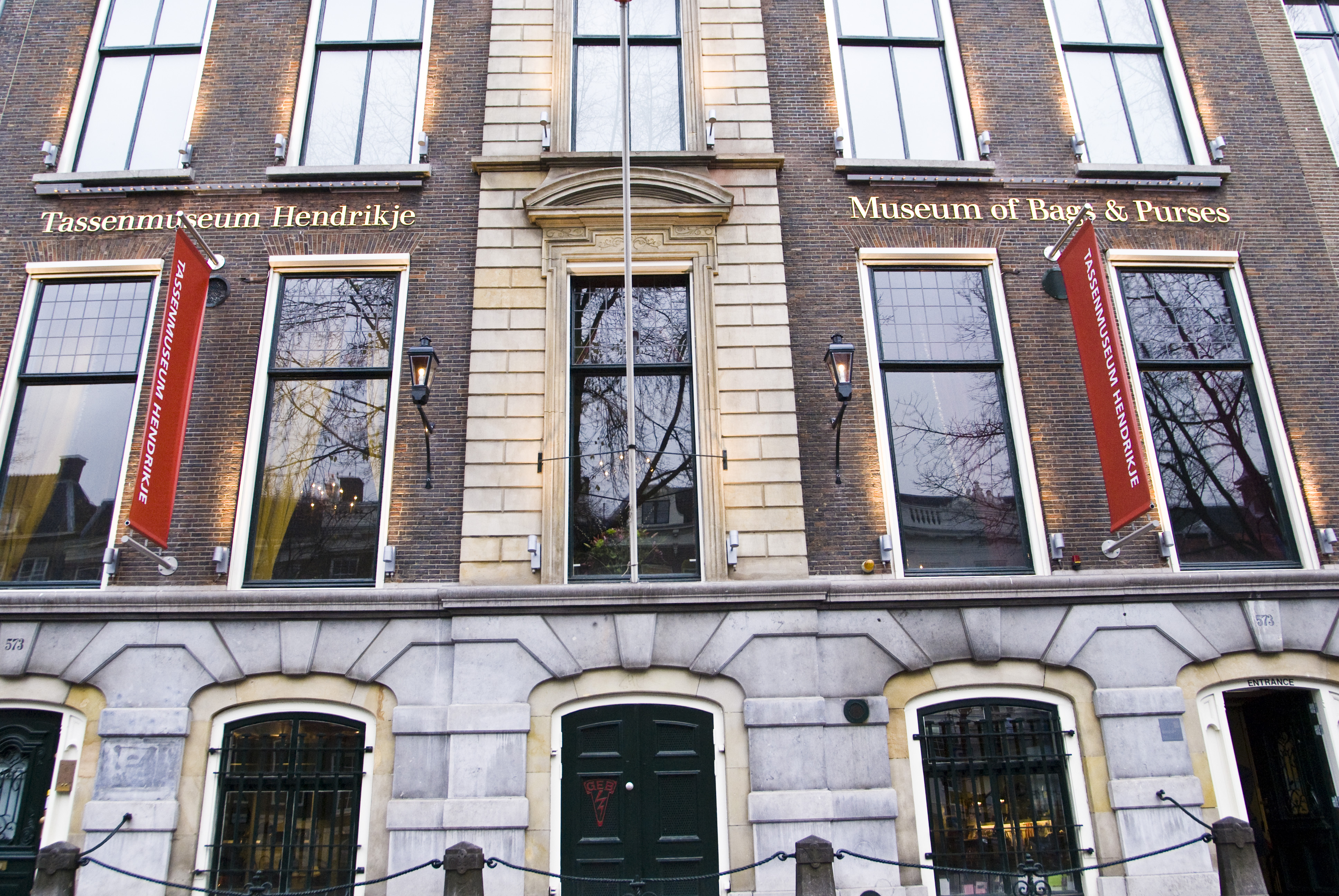 Purse and bag museum Amsterdam – Isabelle Stephens