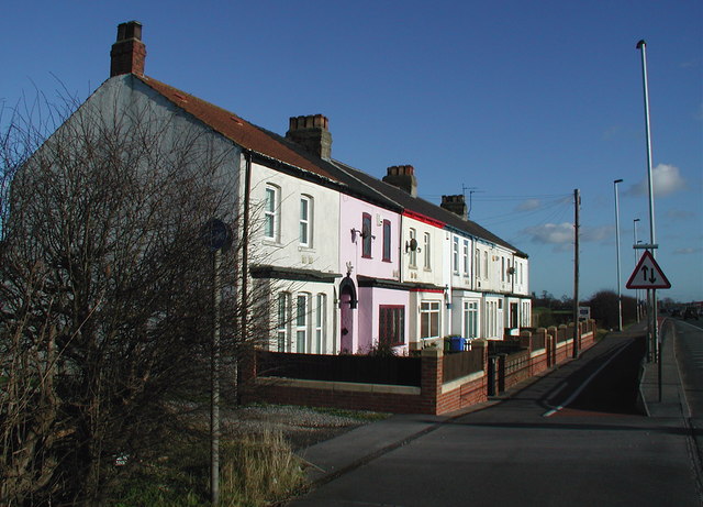 File:Glencoe Villas, Preston - geograph.org.uk - 316965.jpg