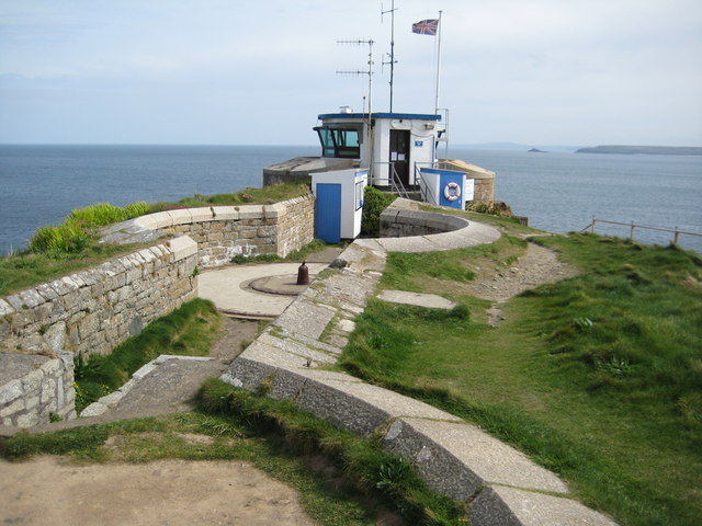 File:Gun emplacement, St Ives Head - geograph.org.uk - 1839063.jpg