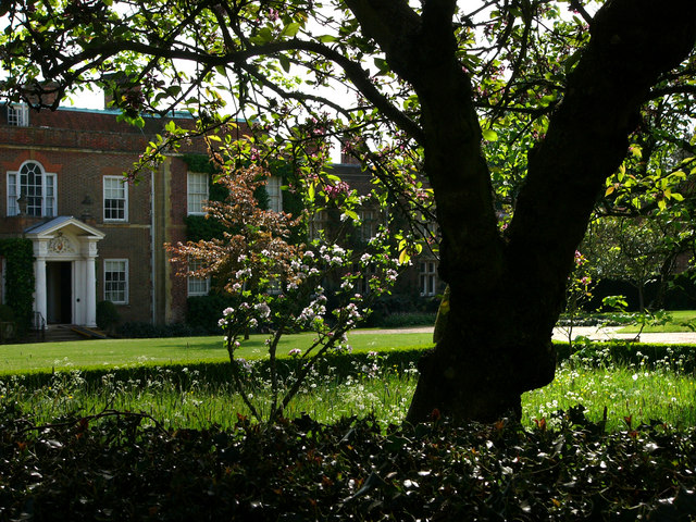 File:Hinton Ampner, view from churchyard - geograph.org.uk - 796397.jpg