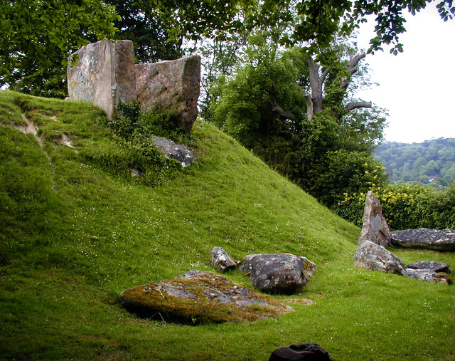 Part of Coldrum Long Barrow - geograph.org.uk - 482591