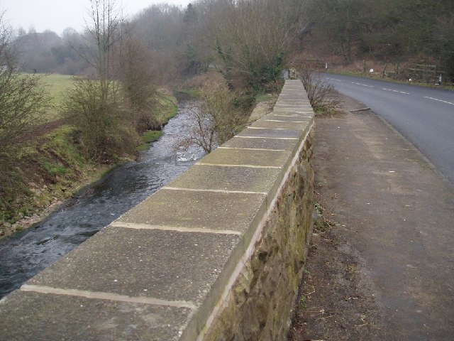 File:River Maun, New Mill Lane, Mansfield - geograph.org.uk - 116498.jpg