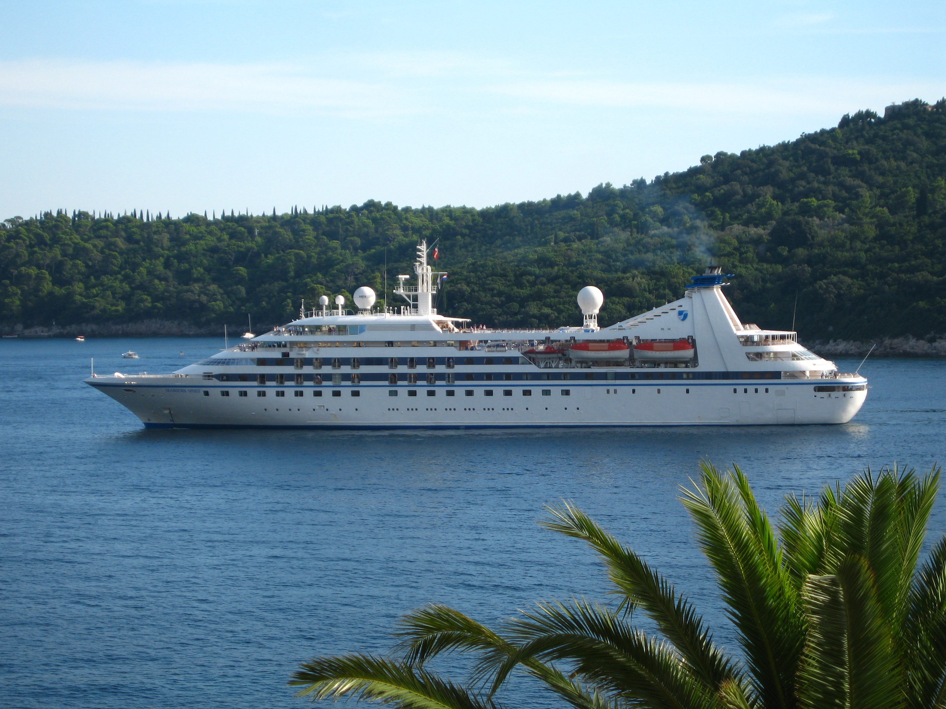 Passenger princess. Seabourn Spirit. Корабль Seabourn Spirit. Судно Сиборн спирит. Liner Seabourn Pride.