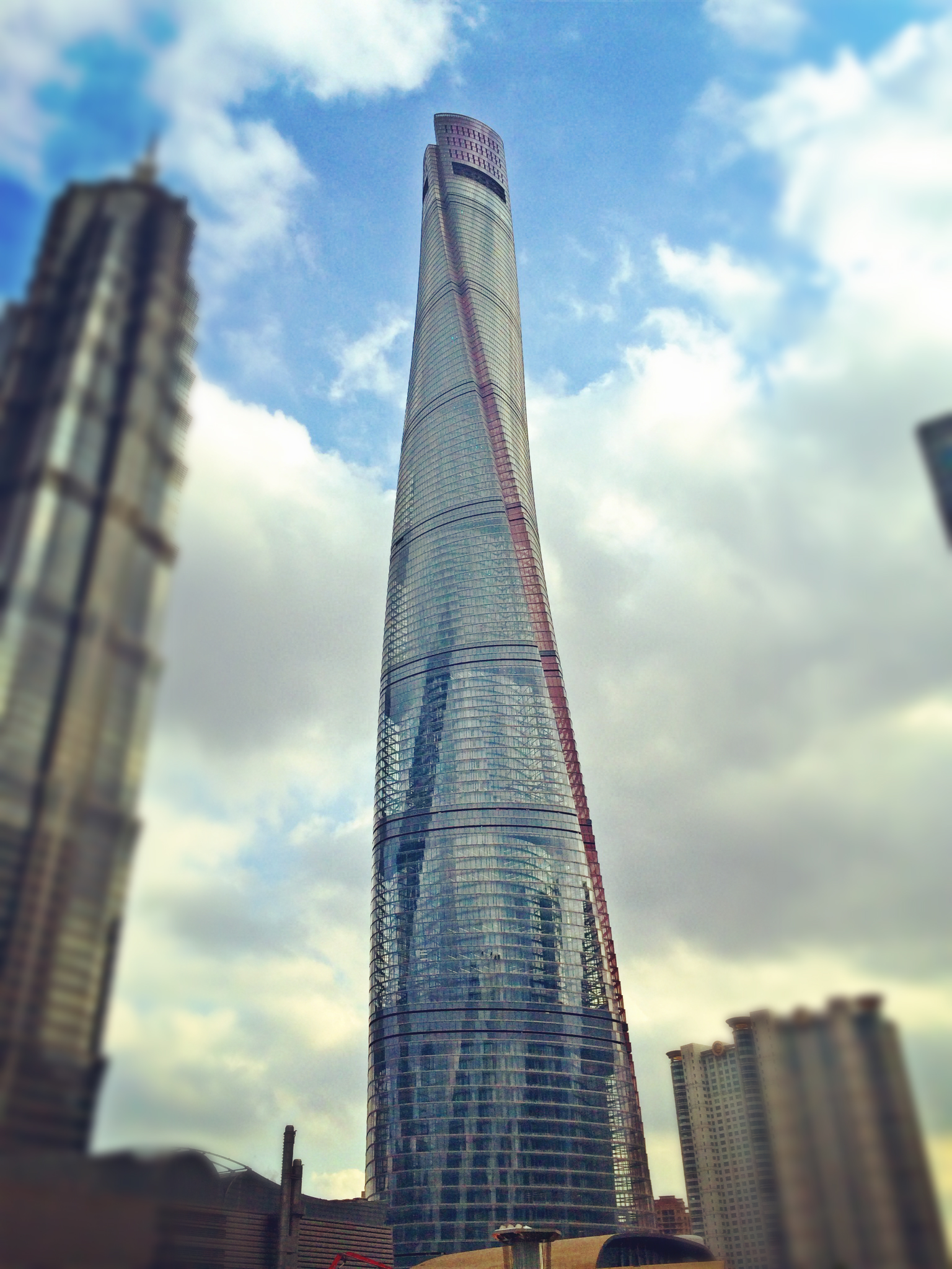 skyscraper movie shanghai tower