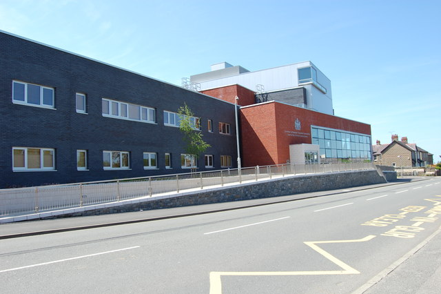 File:The new criminal justice centre at Caernarfon - geograph.org.uk - 1319527.jpg