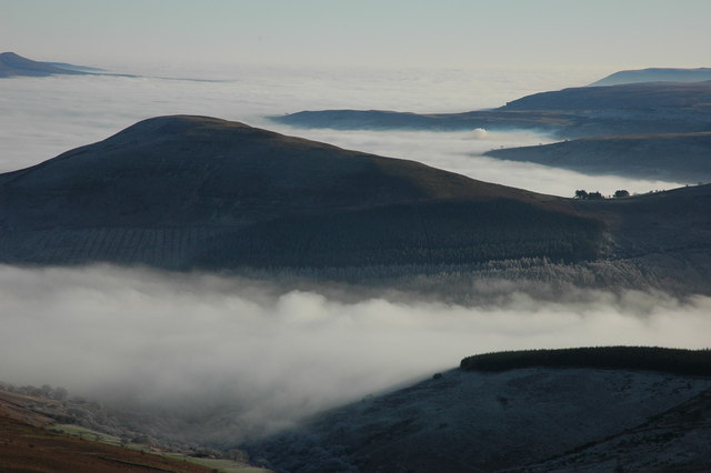 File:Tor y Foel viewed from Carn Pica - geograph.org.uk - 1106796.jpg