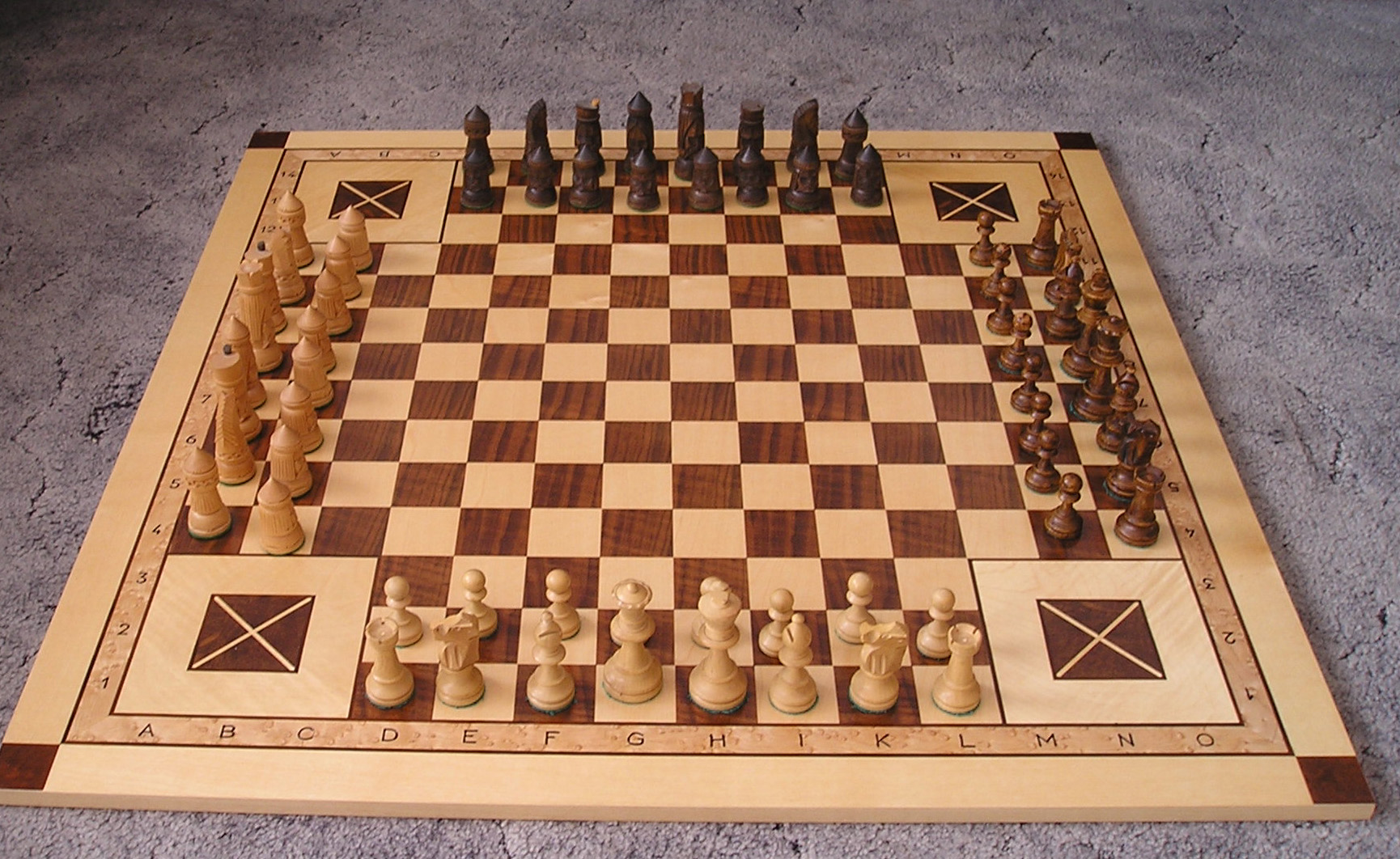 4 personen schach online