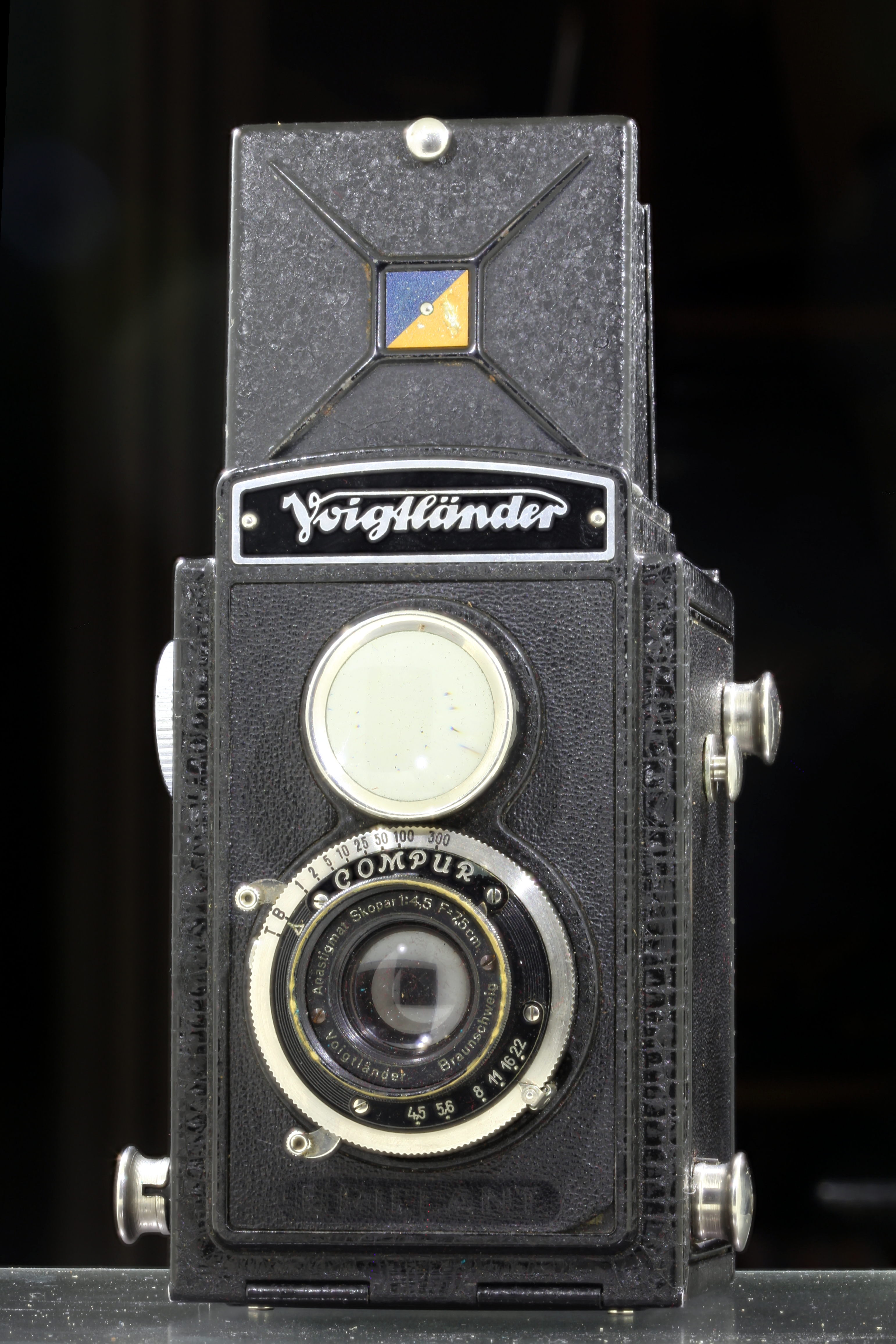 Voigtländer Brillant - Wikipedia