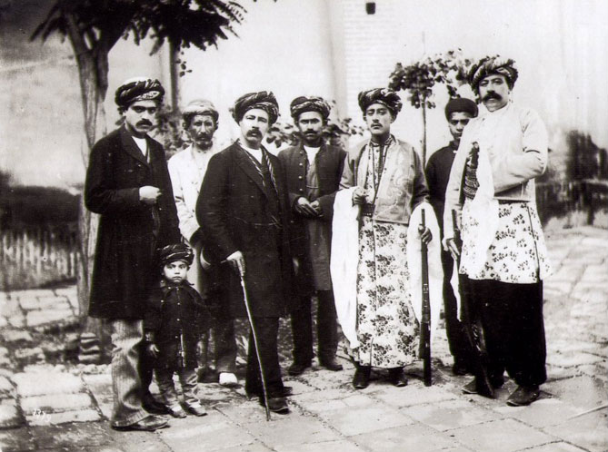 File:Antoin Sevruguin 26 Kurdish leaders.jpg