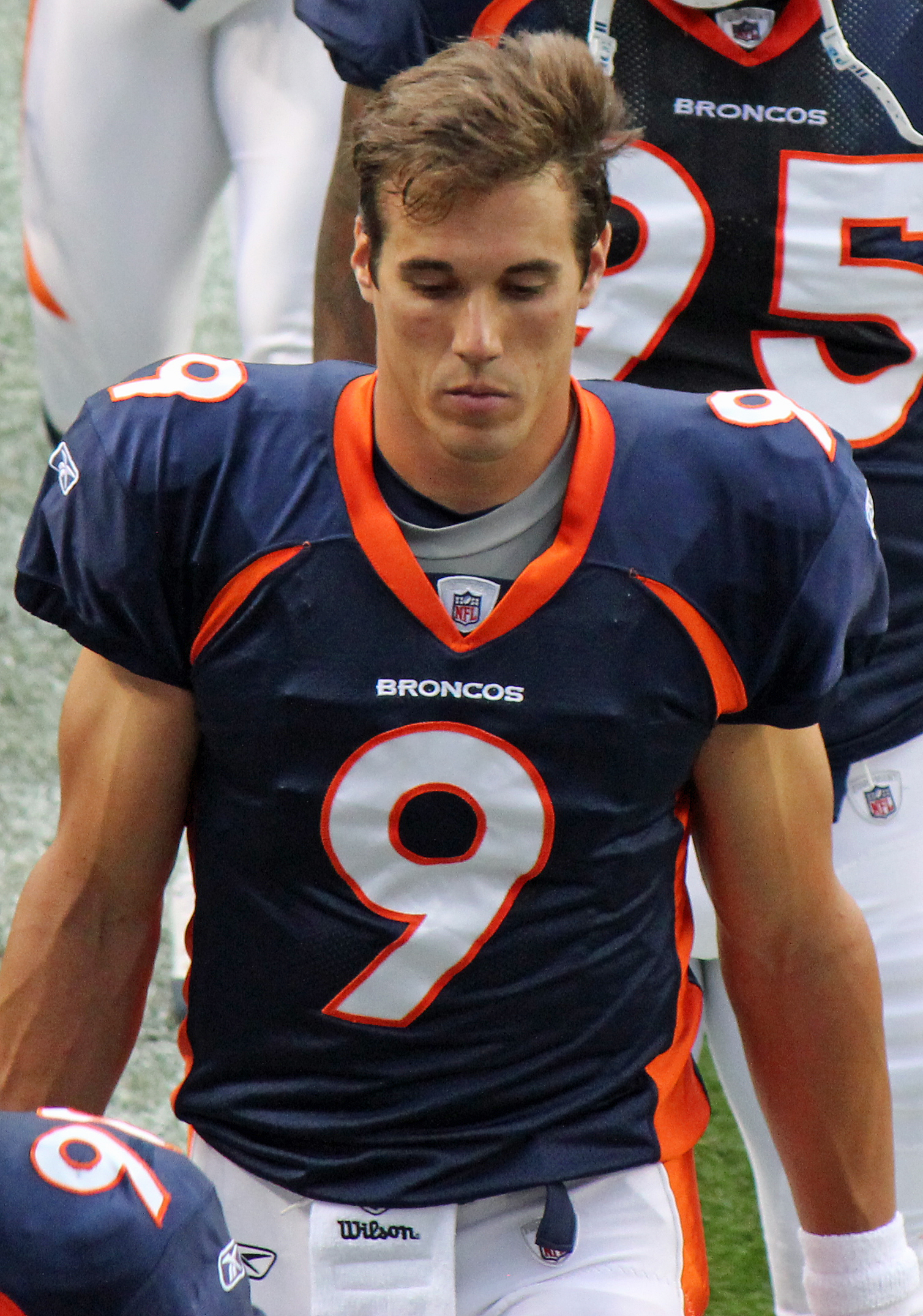 brady quinn shirt off