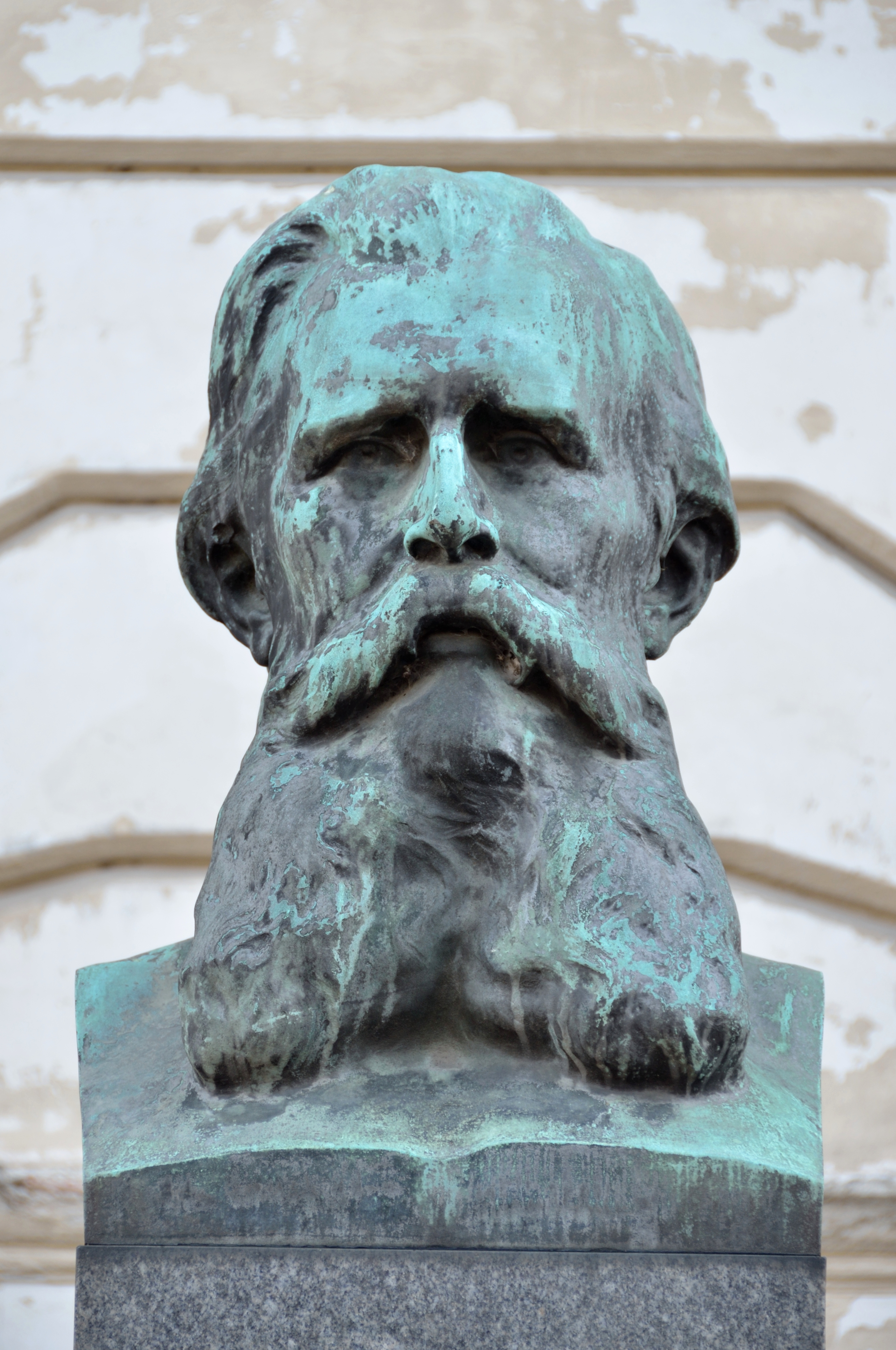 Bust of Heinrich von Ferstel, TU Vienna.jpg