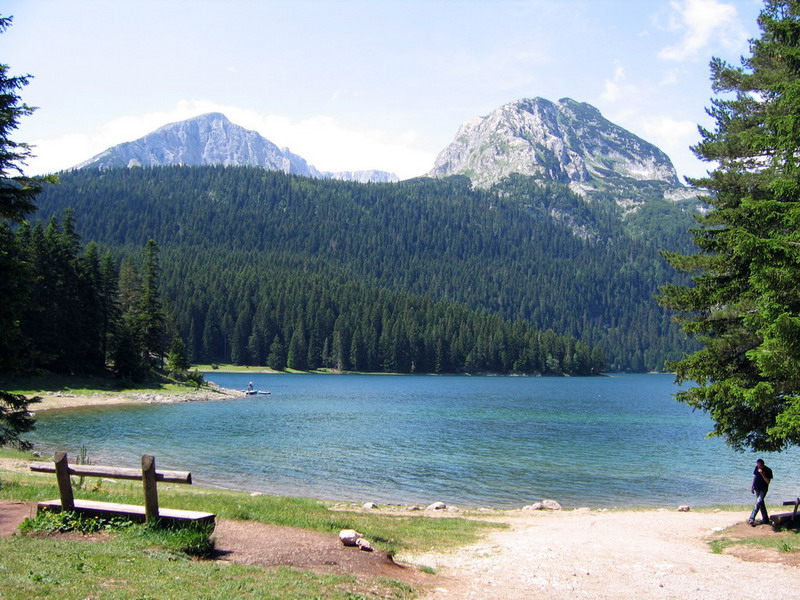 File:Crno lake.jpg