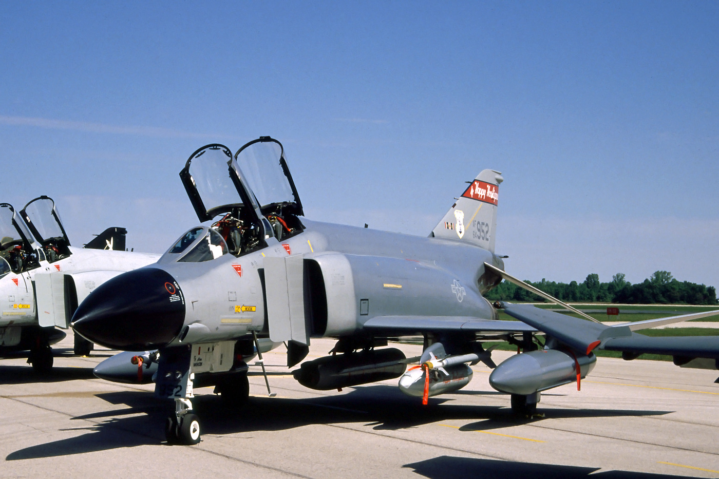 D 4 f. F-4d Phantom. Suu-23. F-4j suu-23.