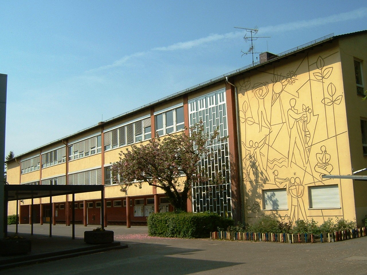 Goldsteinschule; Grundschule mit Förderstufe in Frankfurt am Main Ortsteil Goldstein, erbaut 1952