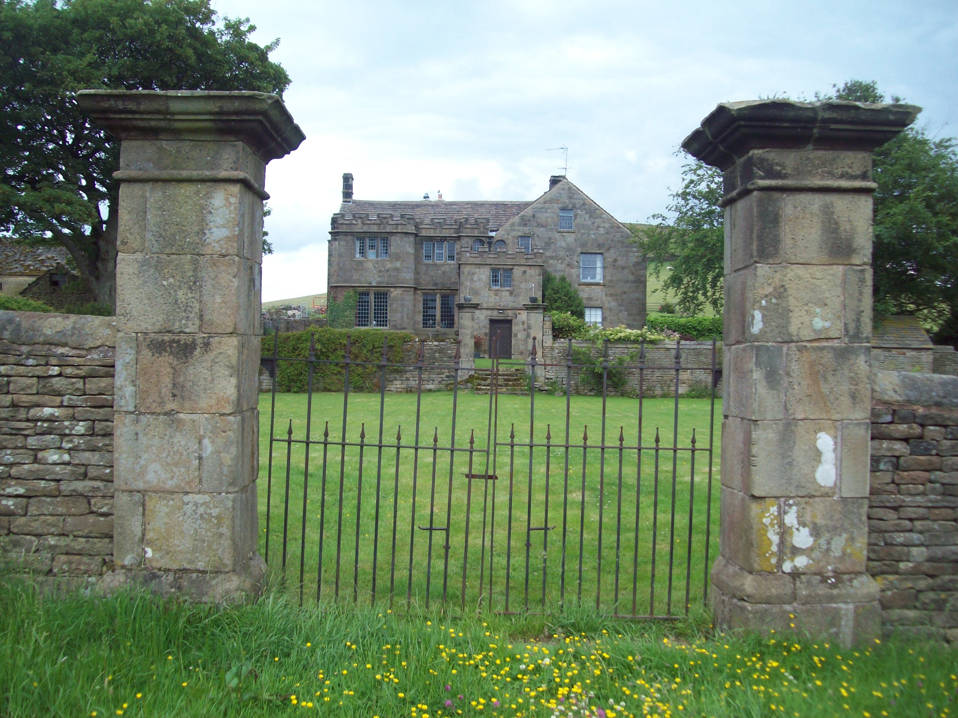 Highlow Hall