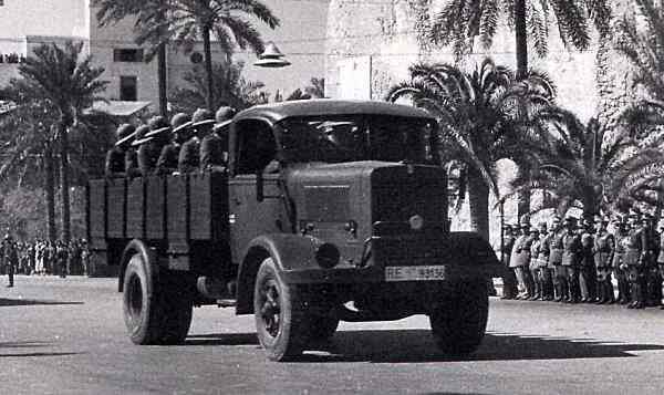 Isotta Fraschini D80 autocarro IsottaFraschini_d80_COM_a_Tripoli