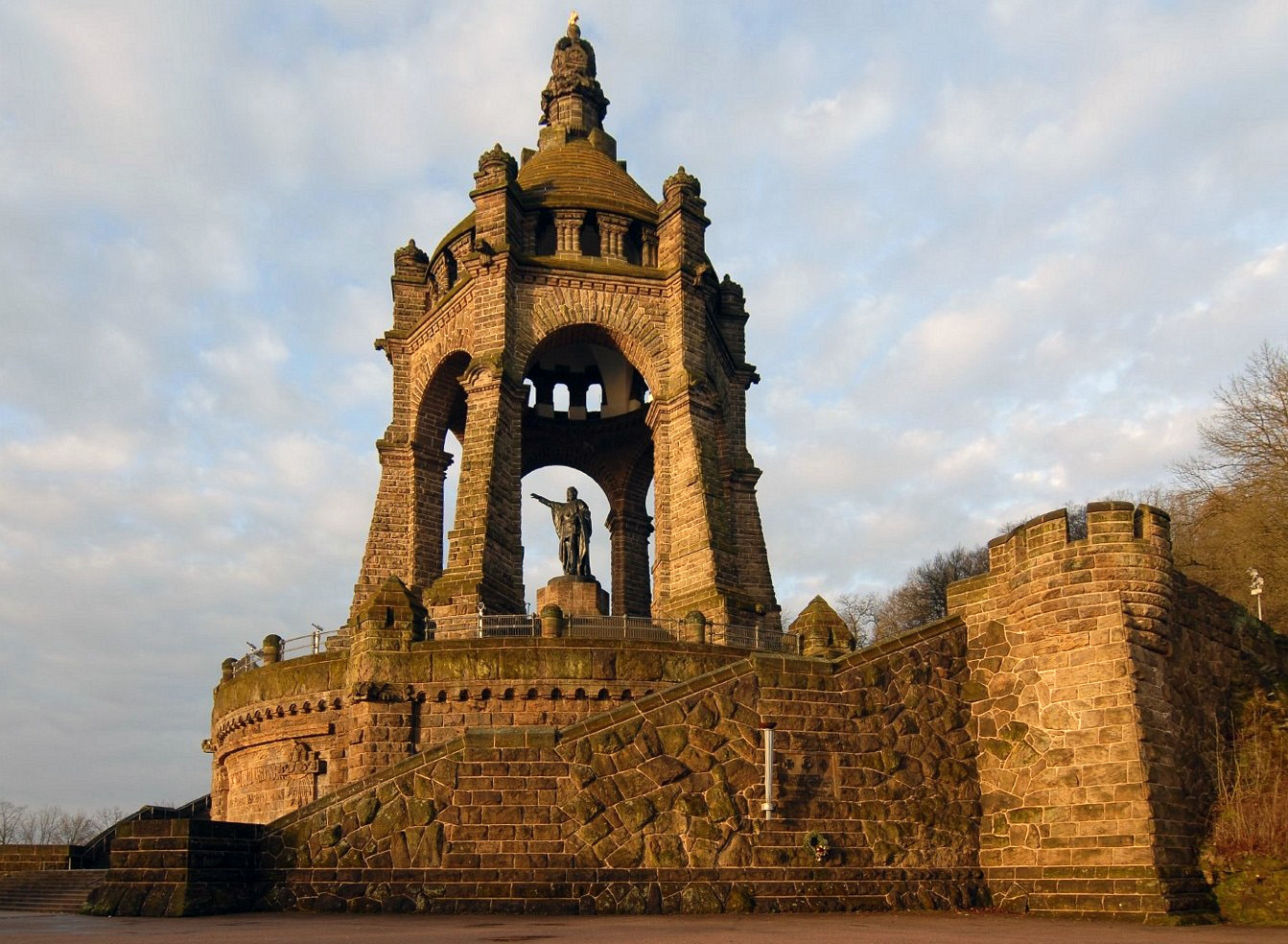 Emperor William Monument (Porta Westfalica) - Wikipedia