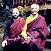 File:Kalou Rimpoche & Lama Denys.jpg