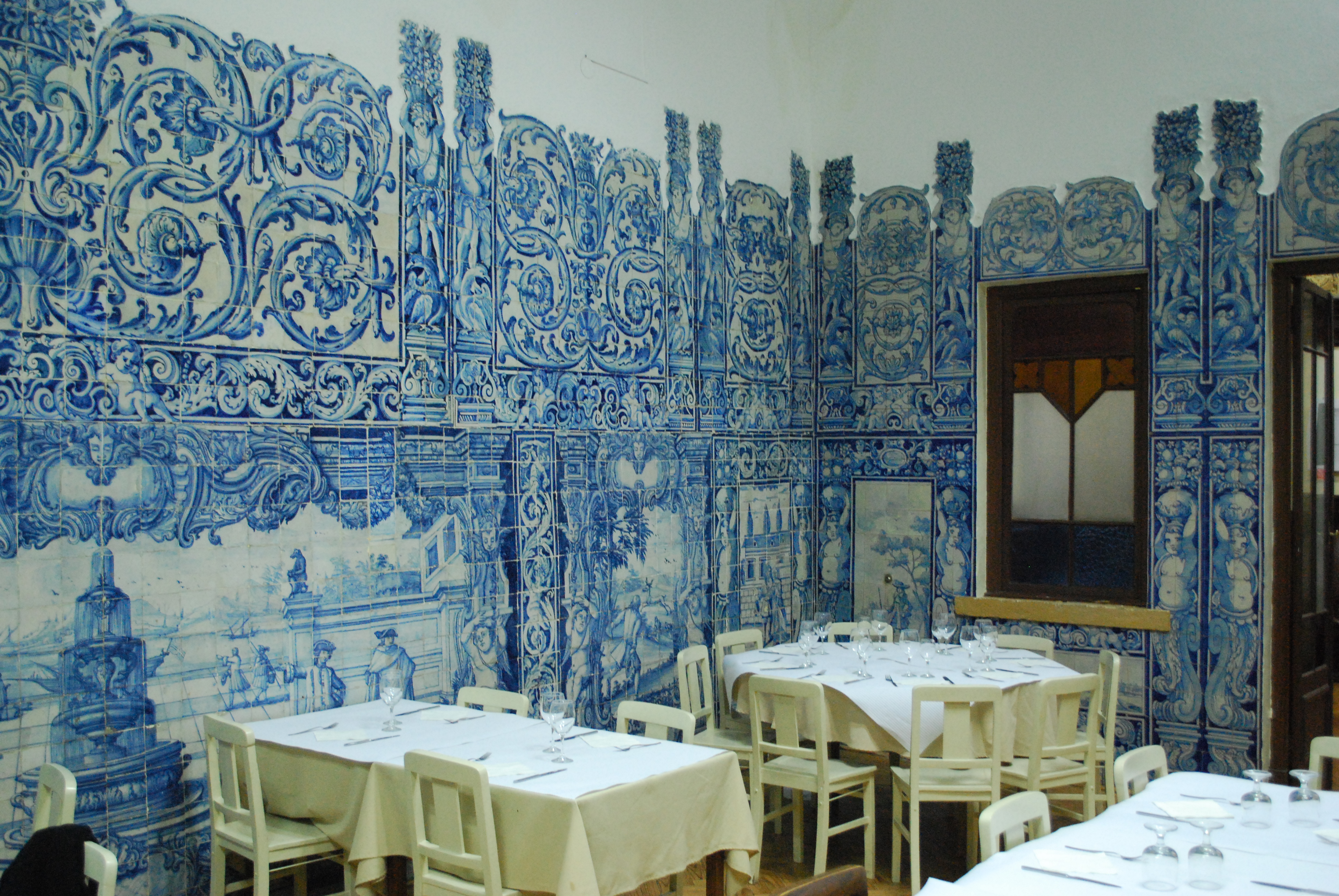 Casa do Alentejo в Лиссабоне