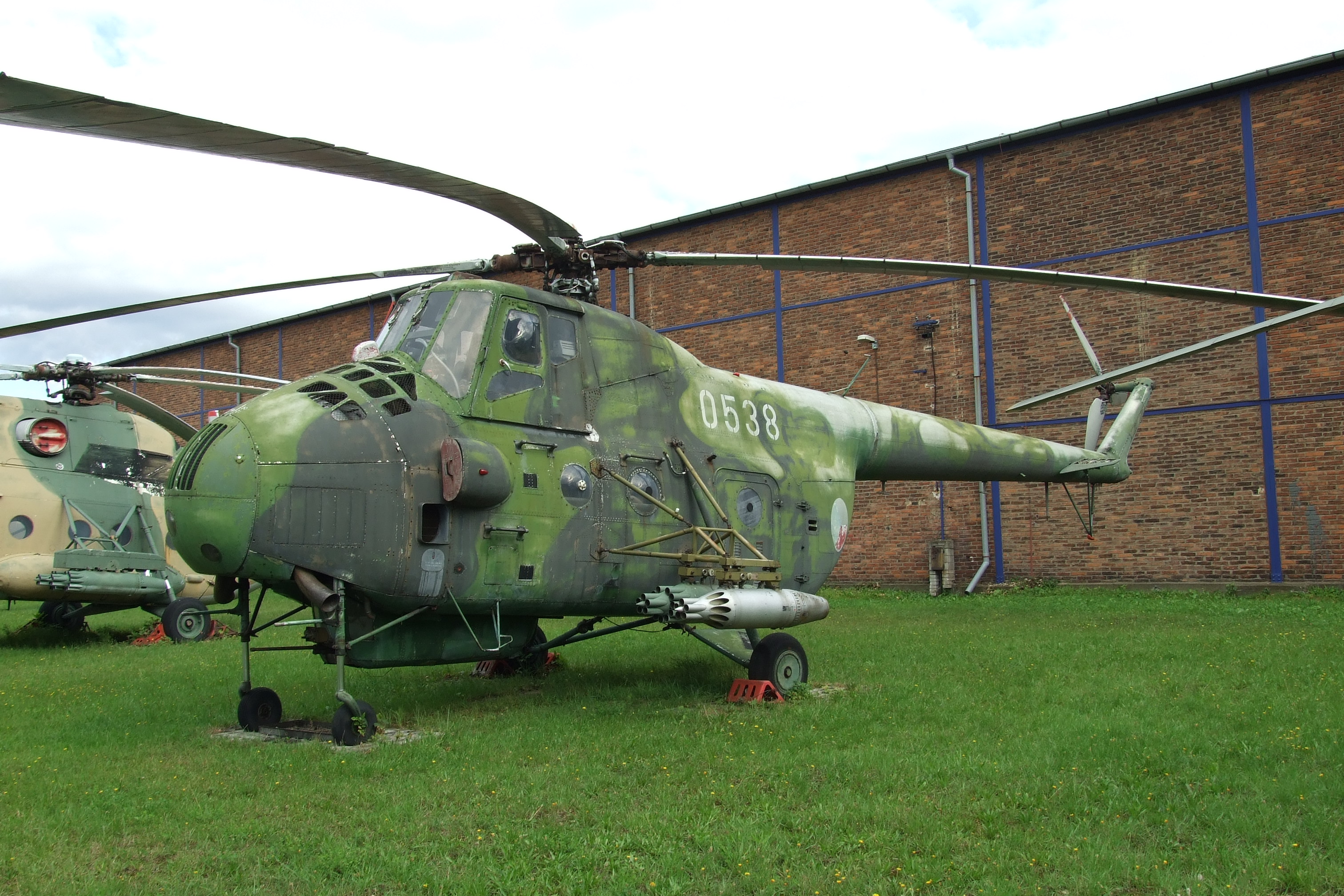 Mi-4-JH01.jpg