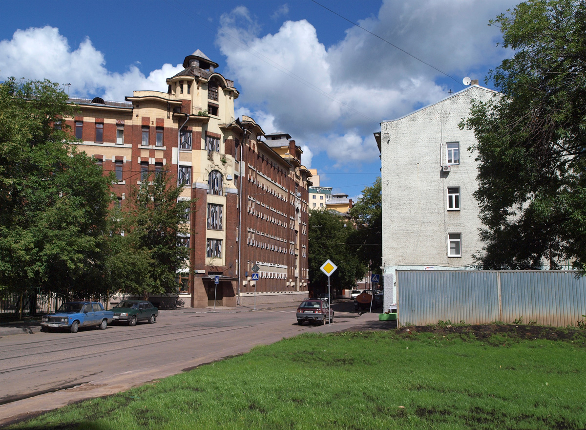 москва ул гиляровского