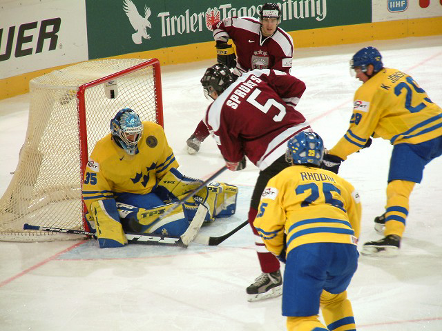 File:Schweden-Lettland bei der WM 2005.jpg