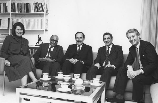 File:Visit of the Chairman of University of London Court, December 1986.jpg