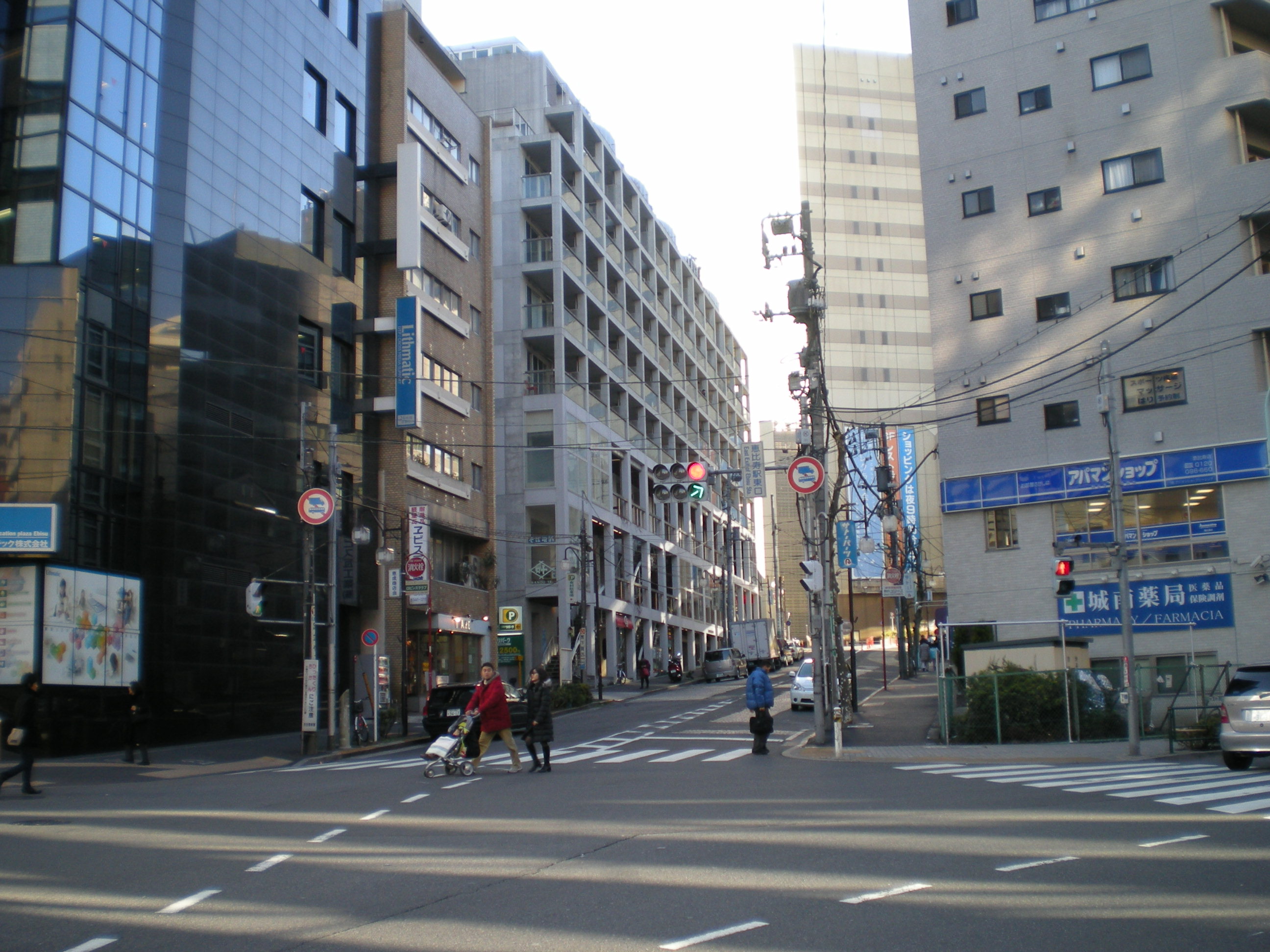 File 恵比寿東口交差点 Panoramio Kcomiida Jpg Wikimedia Commons