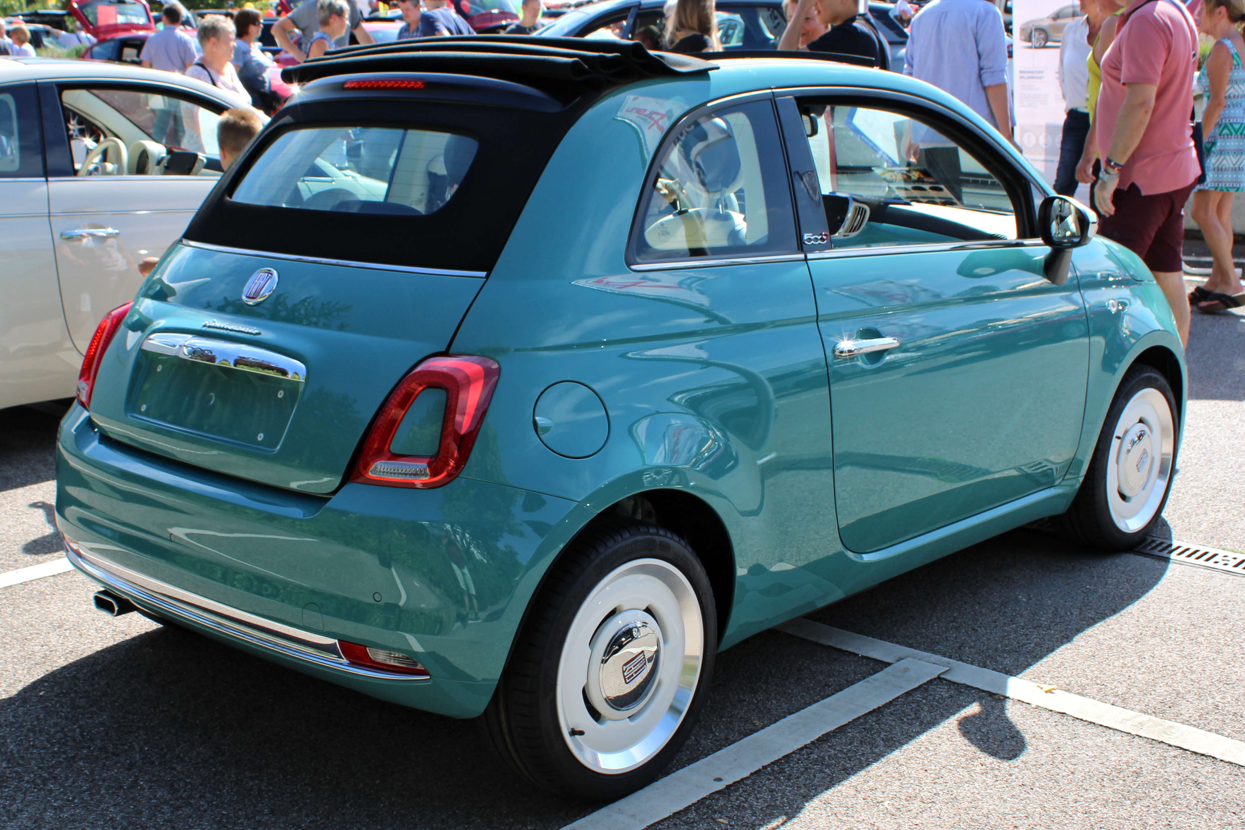 File:Fiat 500 C rear 20100405.jpg - Wikimedia Commons