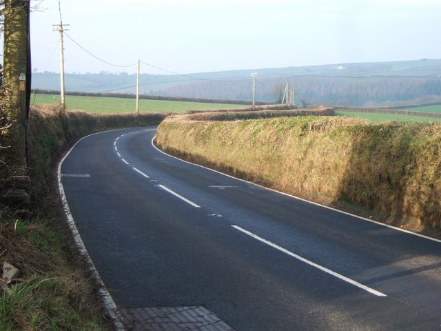 File:A3124 at Southdown - geograph.org.uk - 655058.jpg