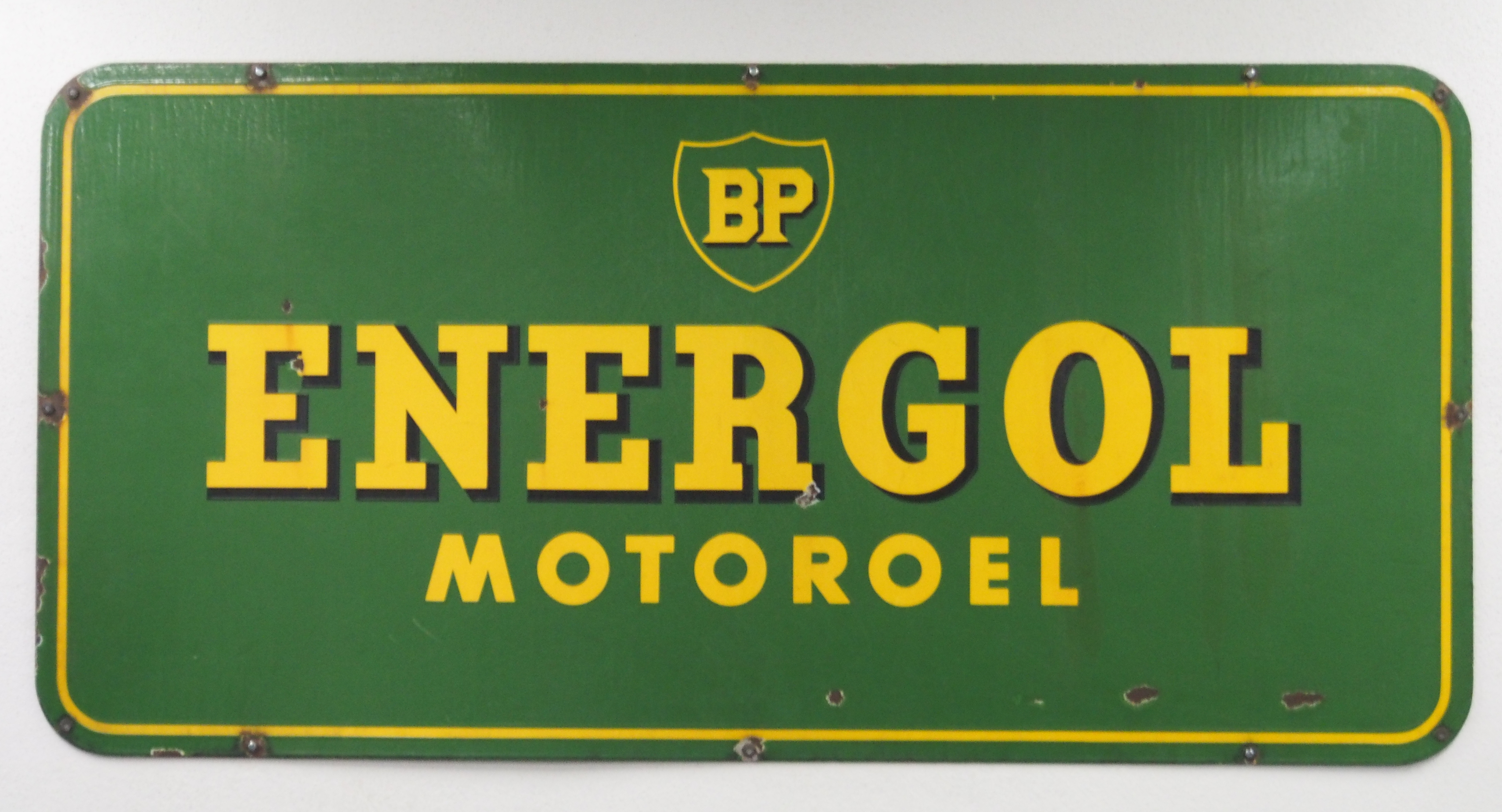 File:BP Energol motoroel, enamel advertising sign.JPG ...