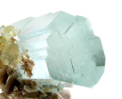 File:Beryl-Muscovite-t06-130d.jpg