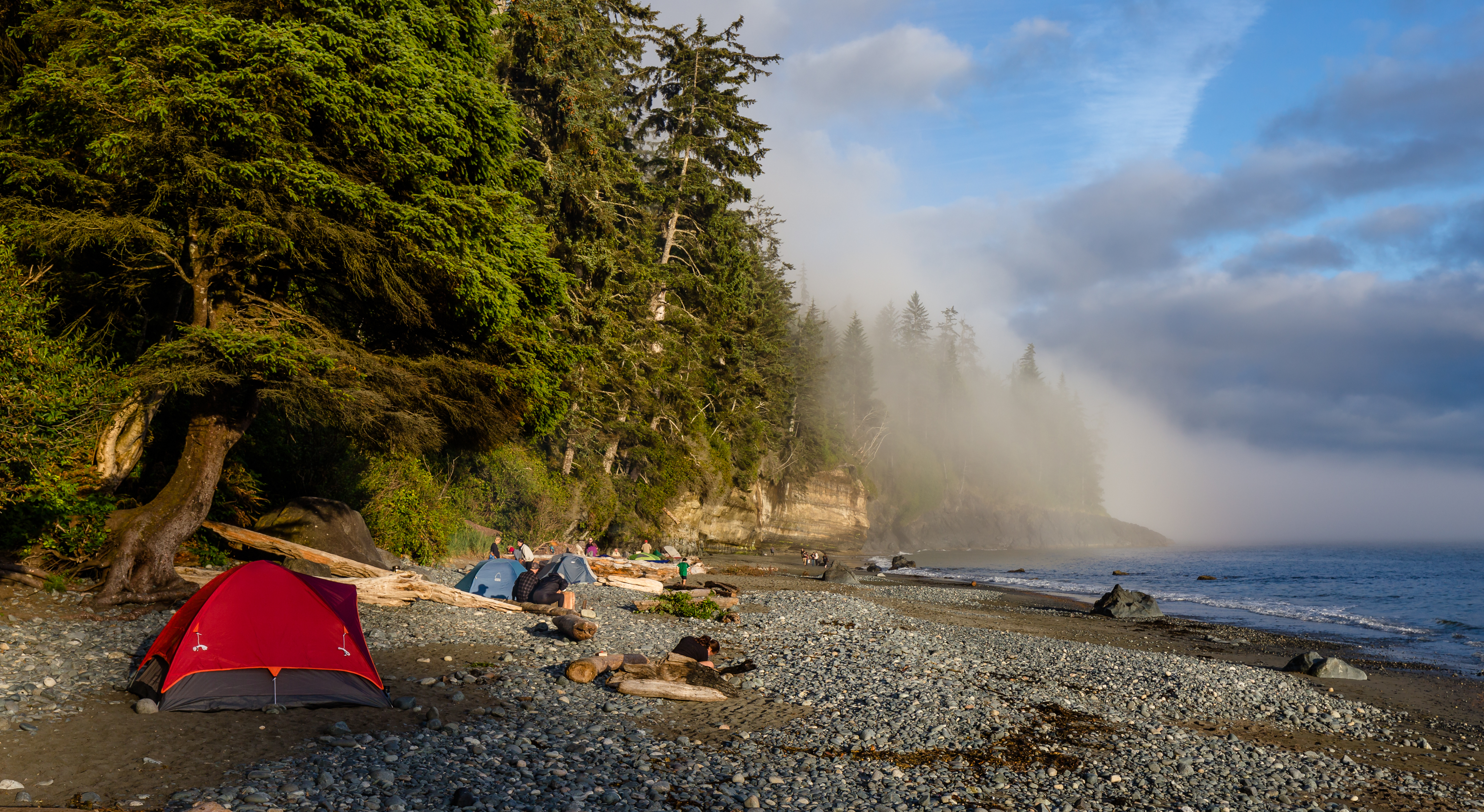 File:Campsite at Mystic Beach, Vancouver Island, Canada ...