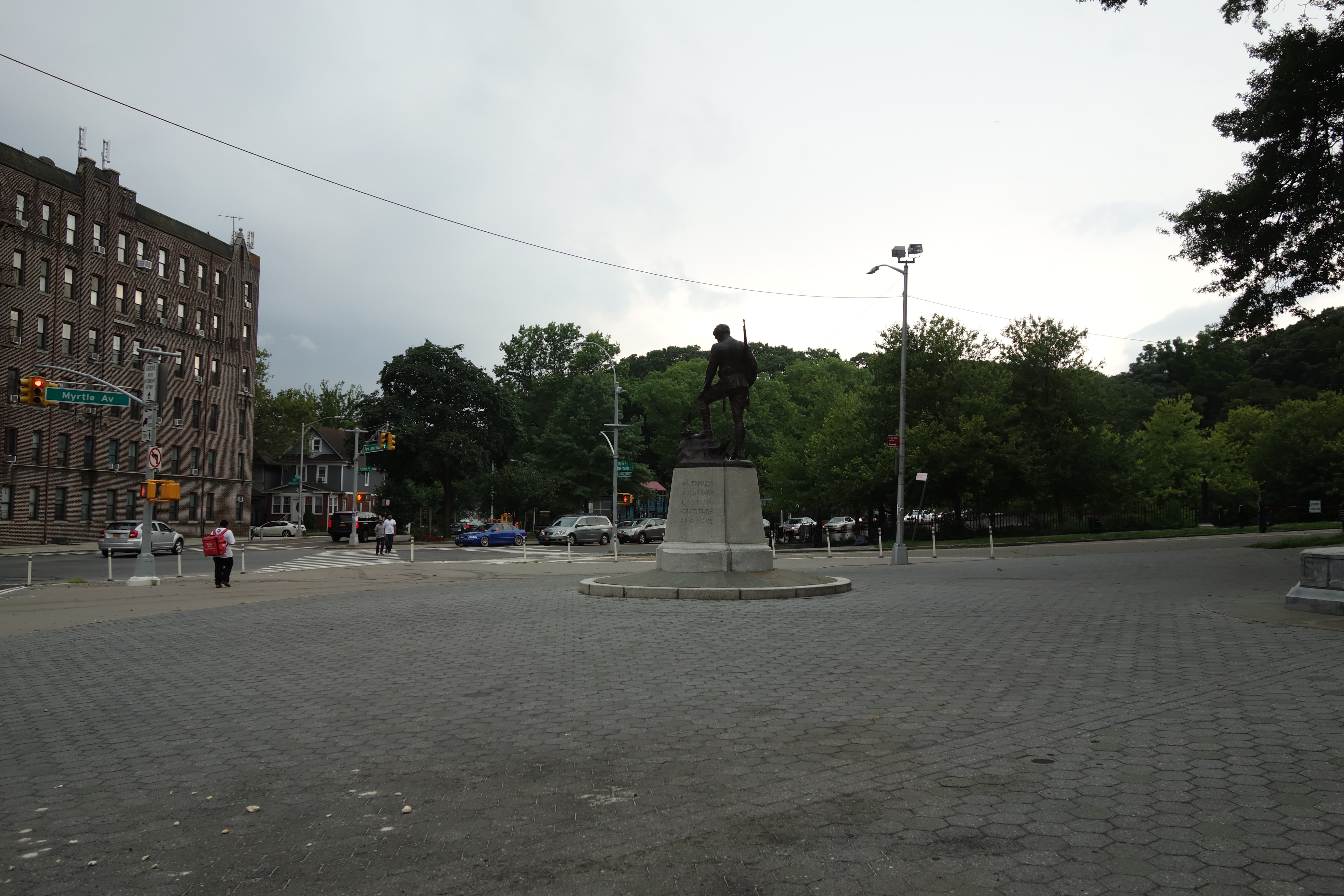 Forest Park Monuments - Richmond Hill War Memorial : NYC Parks