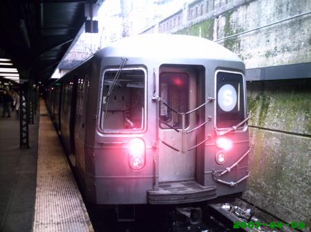 File:Franklin Avenue Shuttle train.jpg