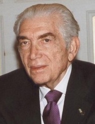 Gholam Reza Pahlavi 2007 (cropped).jpg