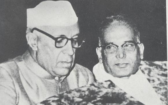 File:Jawaharlal Nehru with Jayaprakash Narayan.jpg