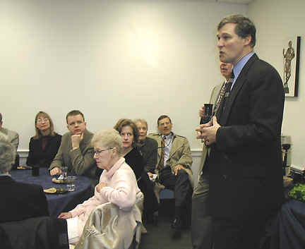 File:Jay Inslee speaks at the National Prayer Breakfast.jpg