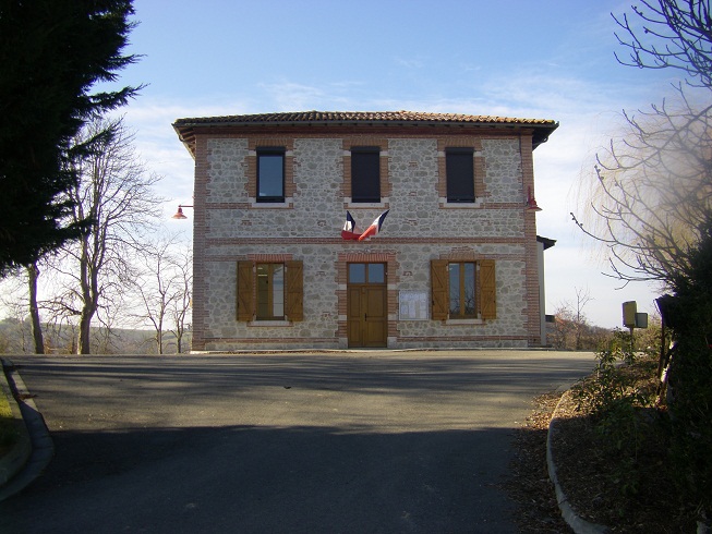 File:Mairie de Bax.jpg