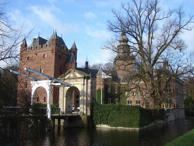 Hoe gaan naar Kasteel Nijenrode met het openbaar vervoer - Over de plek