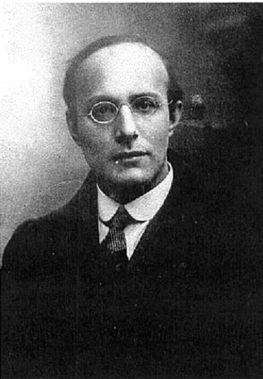 Polanyi, {{circa|1918}}