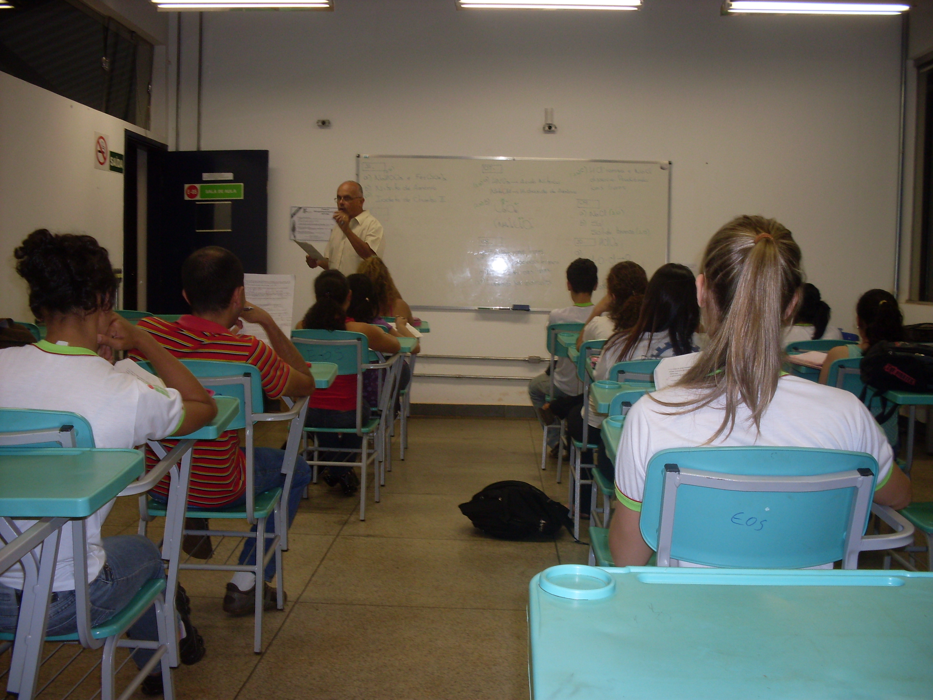 Sala de aula de história vazia