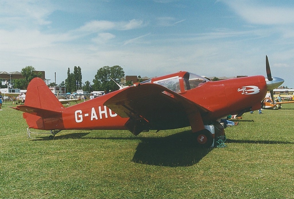 B swift. Islander Cranfield.