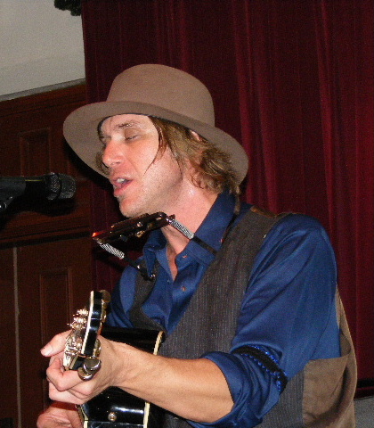 File:Todd Snider Ron Baker.jpg