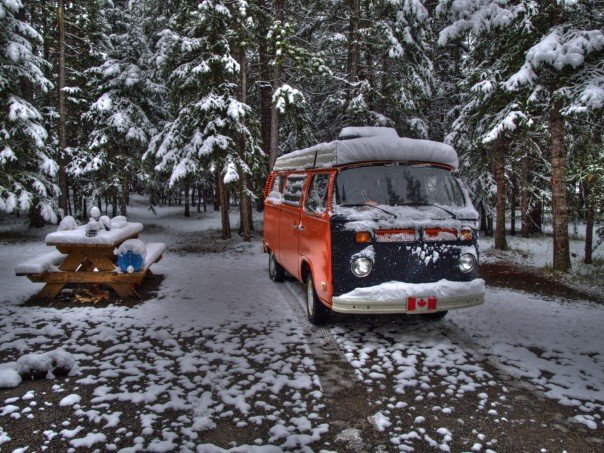 File:Volkswagen Camping in Kananaskis, Alberta.jpg