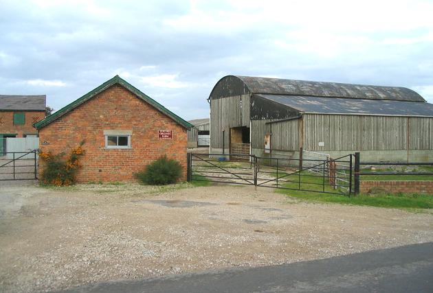 File:Yew Tree Farm, Cholmondeley - geograph.org.uk - 255901.jpg