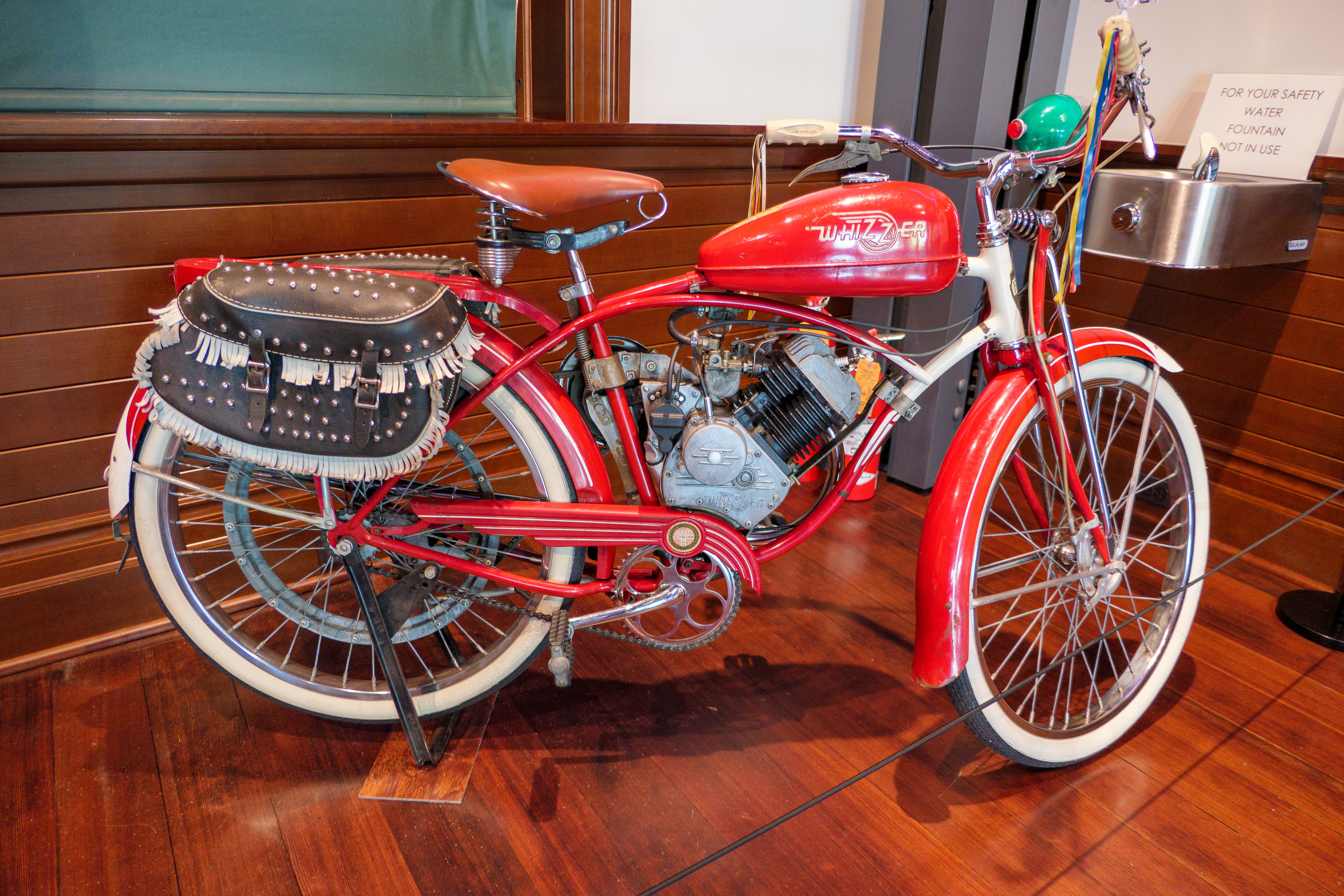 File 1955 Schwinn Whizzer motorized bicycle.jpg Wikimedia Commons