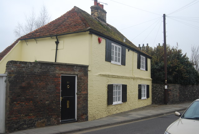 File:89, Strand St - geograph.org.uk - 3029641.jpg