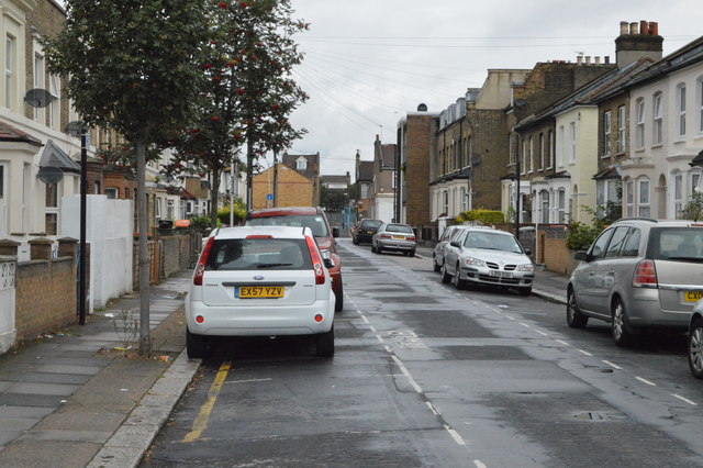 File:Albert Square (geograph 5357366).jpg